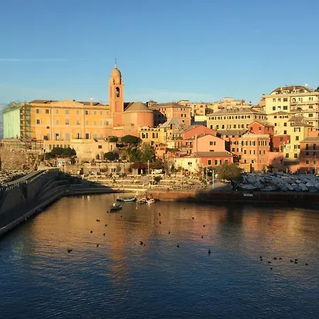 Casa Di Aldo: Casa Nel Centro Di Nervi. * Gênes