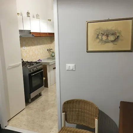 Casa Di Aldo: Casa Nel Centro Di Nervi. Apartment *