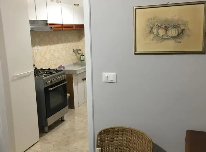 Casa Di Aldo: Casa Nel Centro Di Nervi. Appartamento *