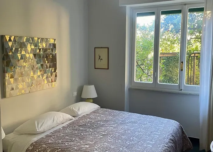 Casa Di Aldo: Casa Nel Centro Di Nervi. Apartment Genua